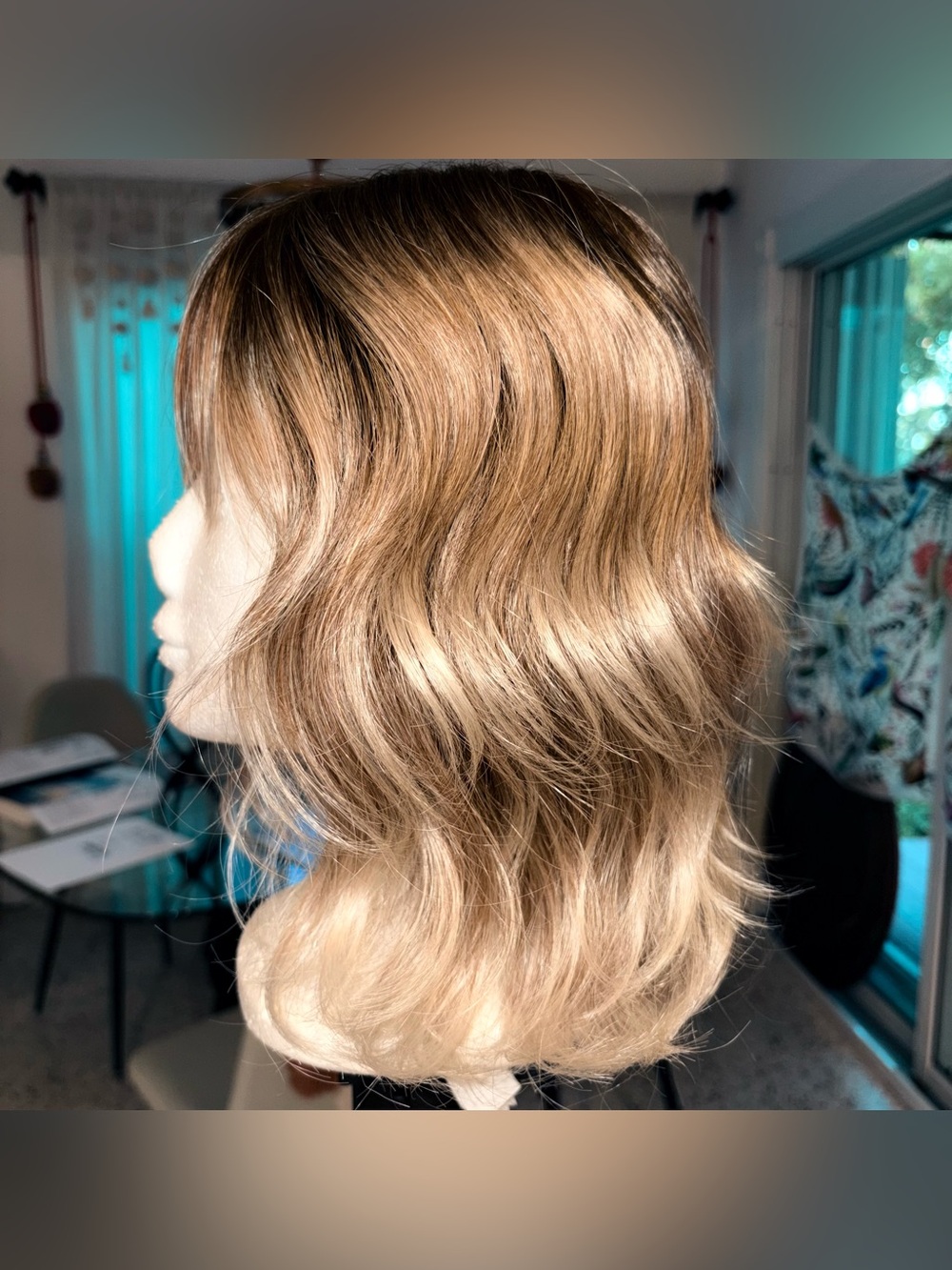 AMORE Braylen Synthetic Wig Melted Marshmallow! Excellent condition. Lace! Mono!
